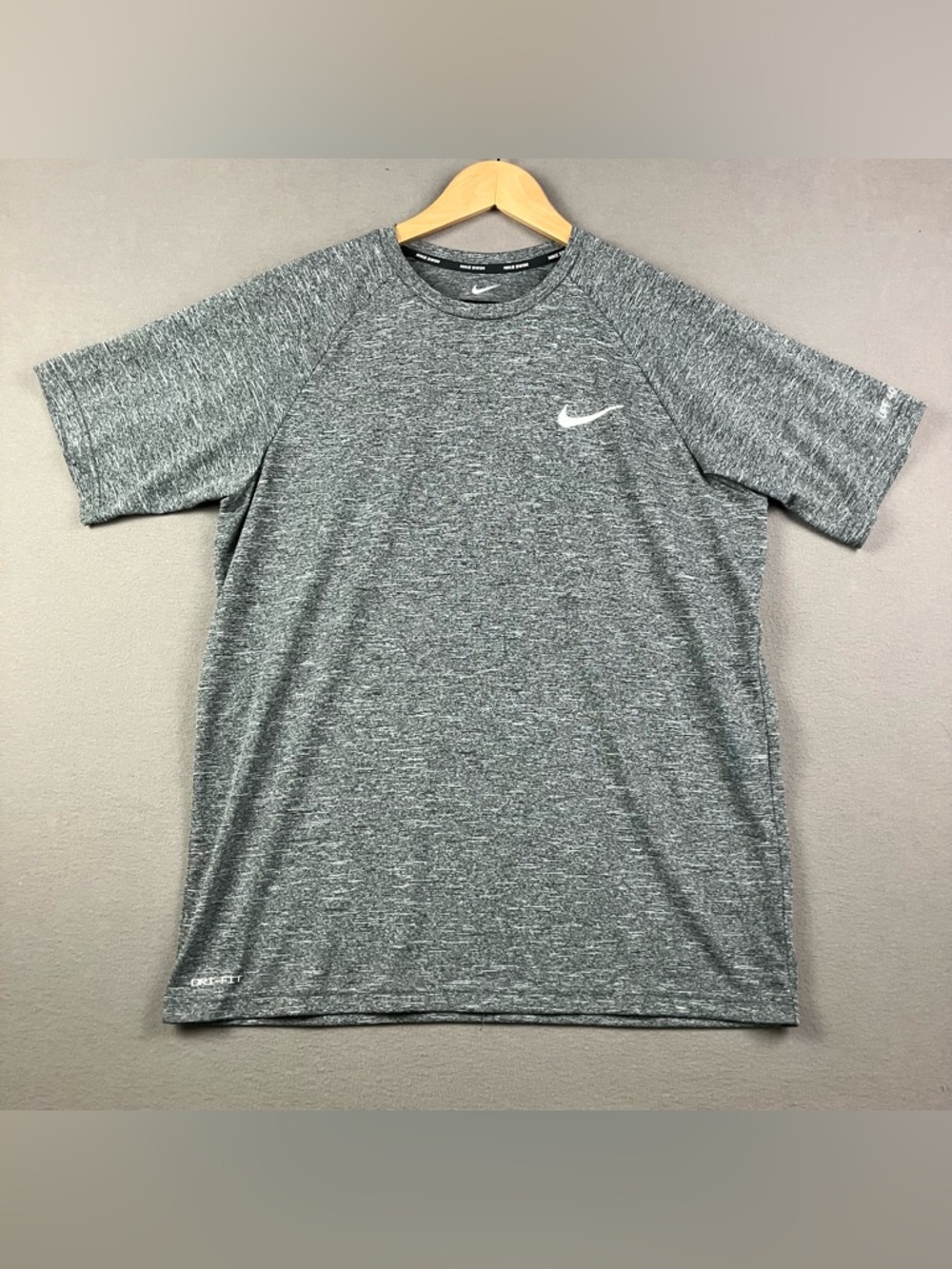 Nike Swim Dri-Fit Men’s Athletic Shirt Size M Gray Short Sleeve UPF 40+